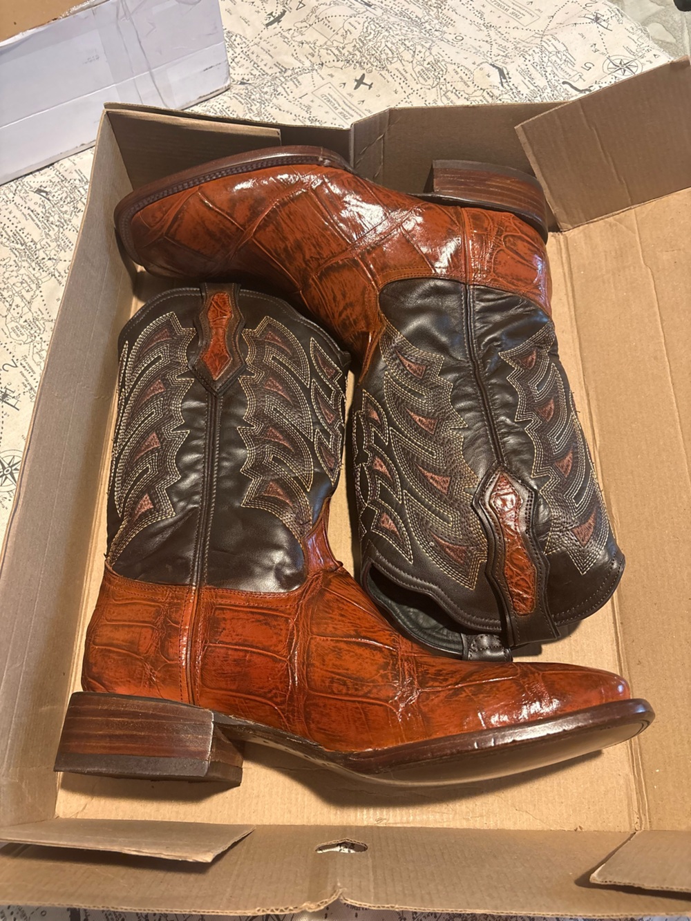 Men's Two-Tone Brown Western Cowboy Boots - Brown/ Dark Brown croc belly custom